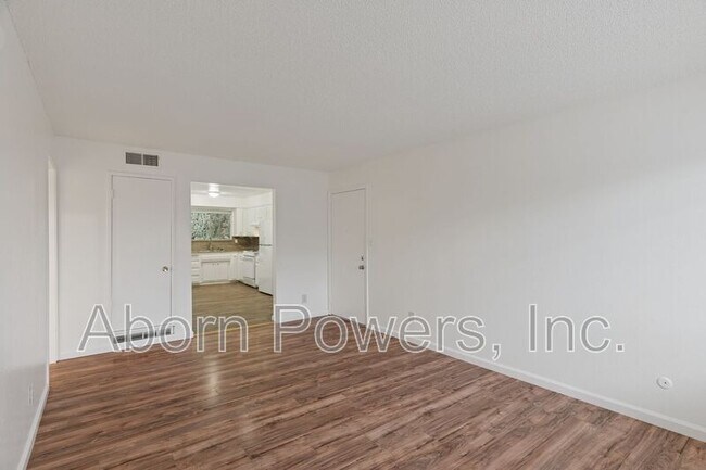 Foto del edificio - 1215 Williams Way