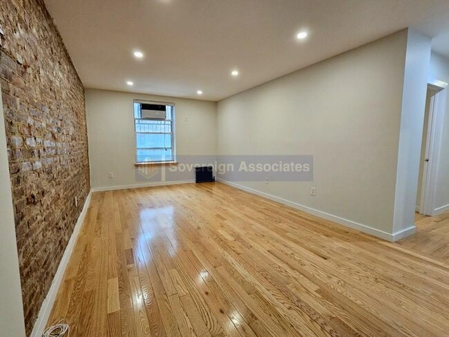 Building Photo - 3 bedroom in New York NY 10032