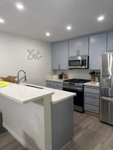 Building Photo - 2757 Bolker Dr