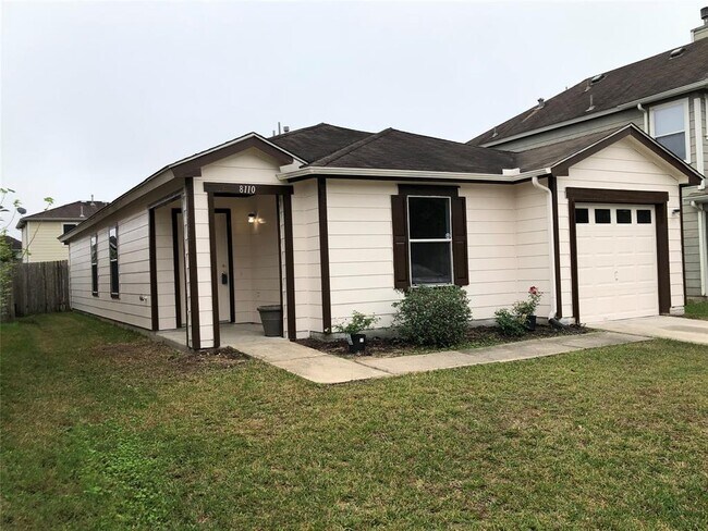 Building Photo - 8110 Forest Glen Dr