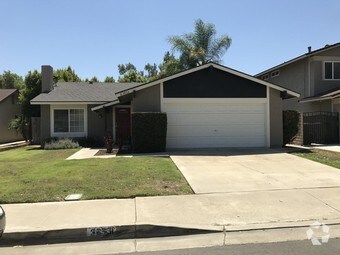 Primary Photo - 3853 Yellowstone Cir