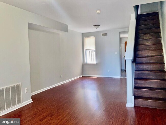 Foto del edificio - 5258 Hazel Ave
