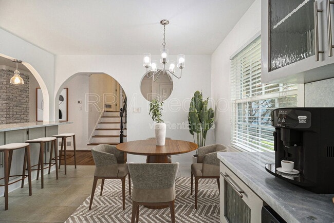 Photo - 2570 Northside Dr NW House