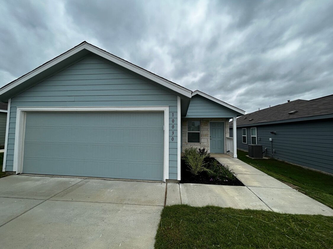 Primary Photo - Texas A&M- New Home in Vida Subdivision /S...