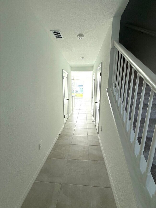 Foto del edificio - 3-Bed/ 2.5- Bath Modern Townhouse in Lakewood Ranch Premier Community- LOW MOVE-IN COSTS!
