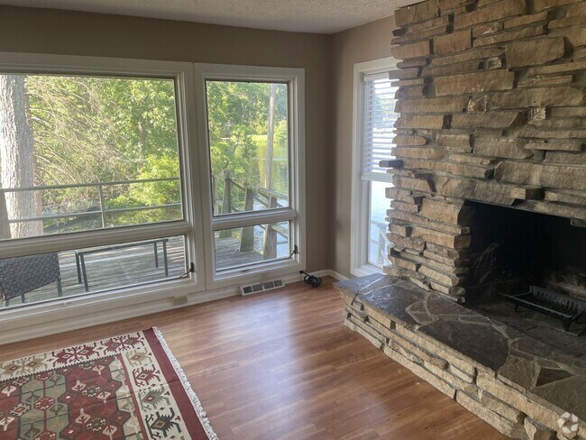 Building Photo - 4335 Ormond Dr