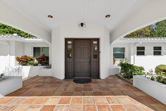 Foto del edificio - 6125 SW 109th St