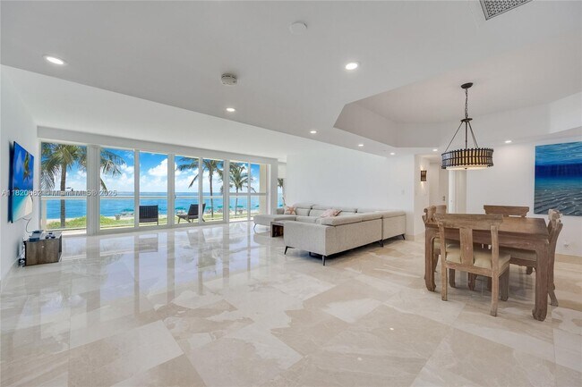 Foto del edificio - 16425 Collins Ave