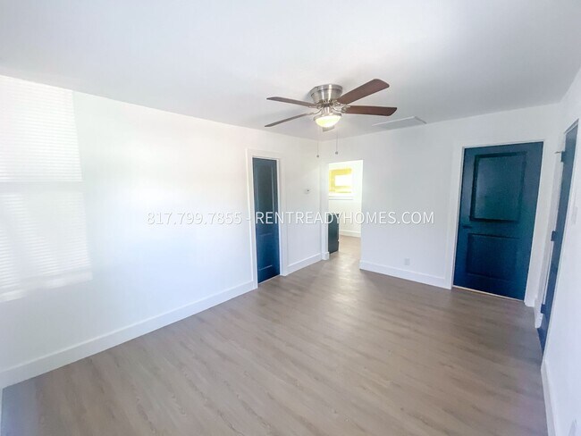 Building Photo - 1337 W Bewick St