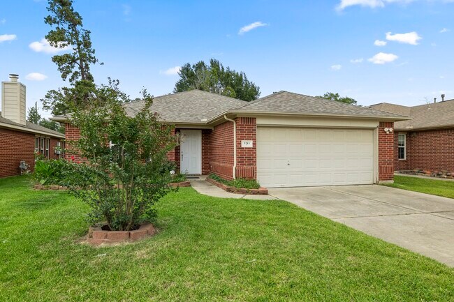 Foto del edificio - 3211 Falcon Trail Dr
