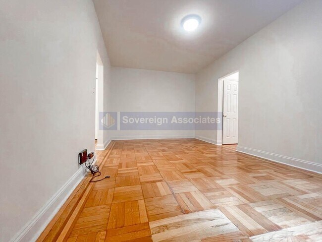 Foto del edificio - 106 Fort Washington Avenue