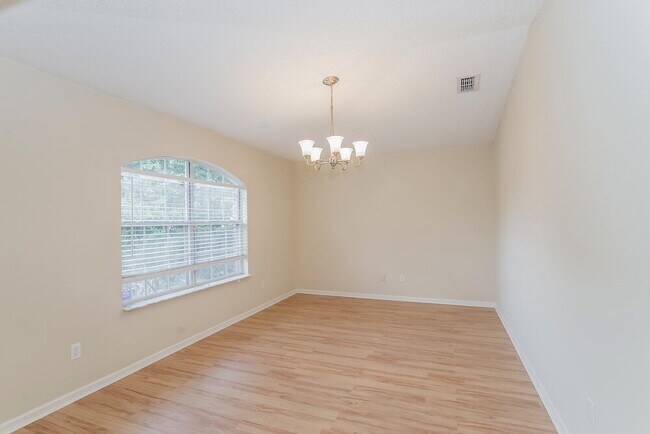 Building Photo - 3322 Brahma Ct
