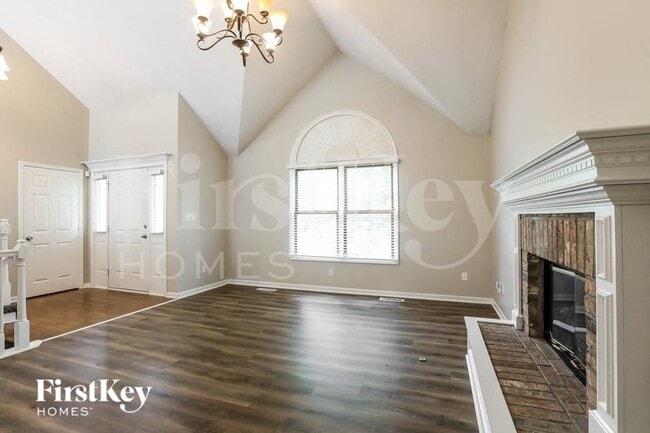 Building Photo - 8236 N Hope Ave