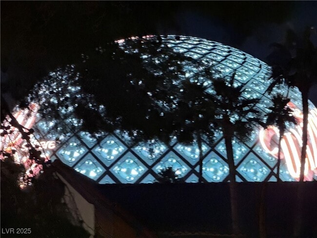 Foto del edificio - 210 E Flamingo Rd