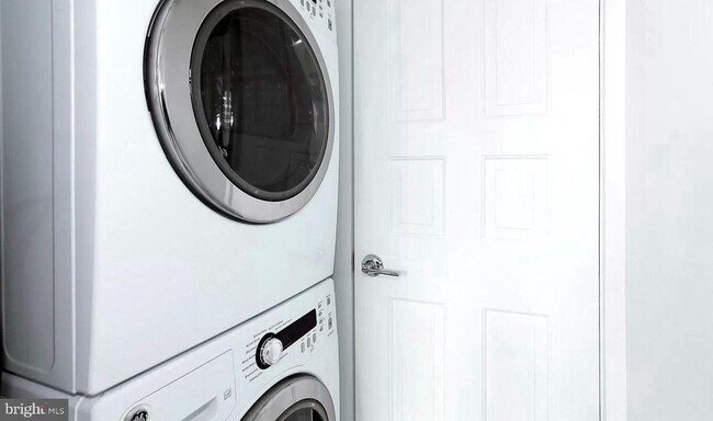 Foto del edificio - 3246 N St NW