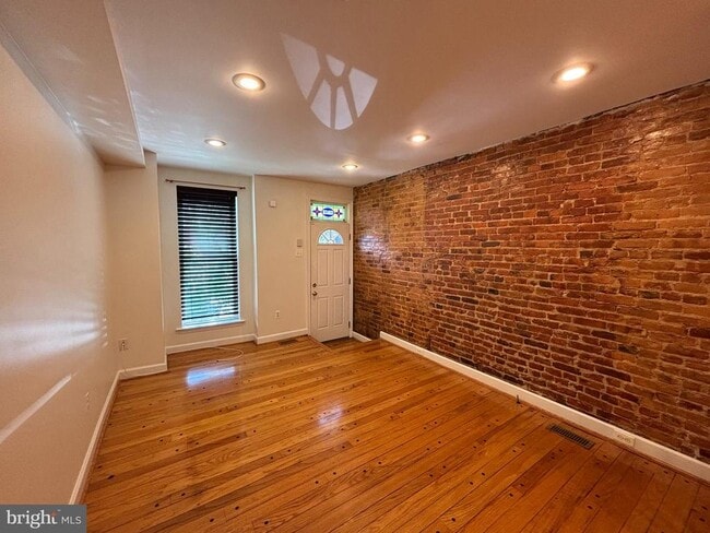 Foto del edificio - 1404 Woodall St