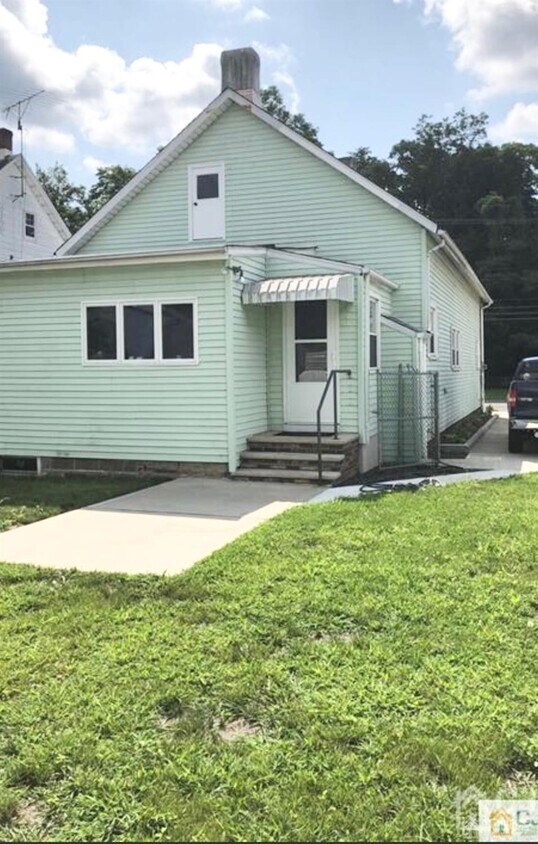 188 Main St, East Brunswick, NJ 08816 House Rental in East Brunswick