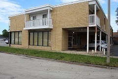 Building Photo - 8701 S Mozart Ave