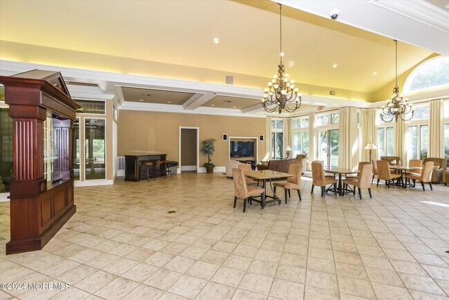 Building Photo - 201 Farmington Woods Ct