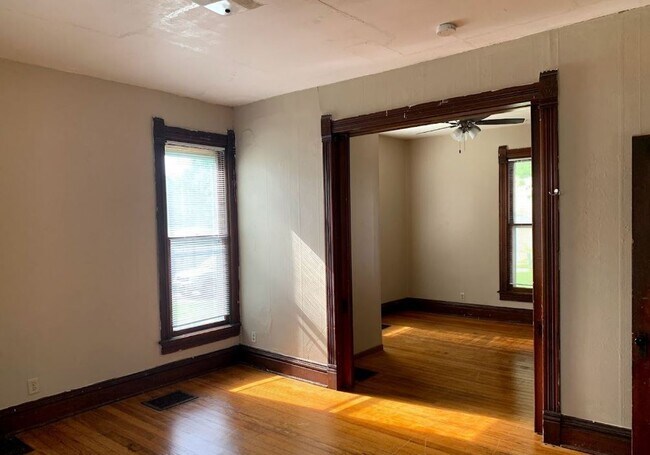 Foto del edificio - 830 Bowery St