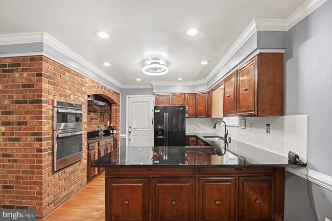 Building Photo - 2029 Farragut Dr