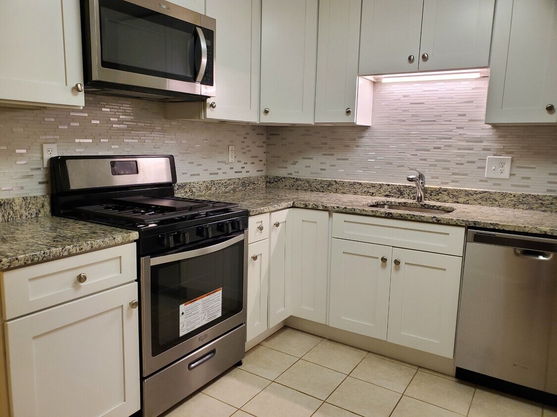 18609 Walkers Choice Rd Unit 5, Montgomery Village, MD 20886 Condo