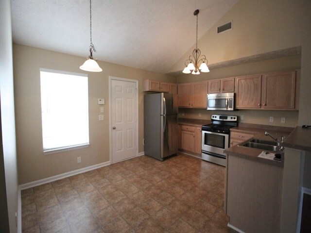 Building Photo - 1234 Mac Duff Dr