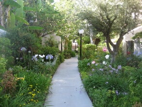 Building Photo - 18340 Collins St
