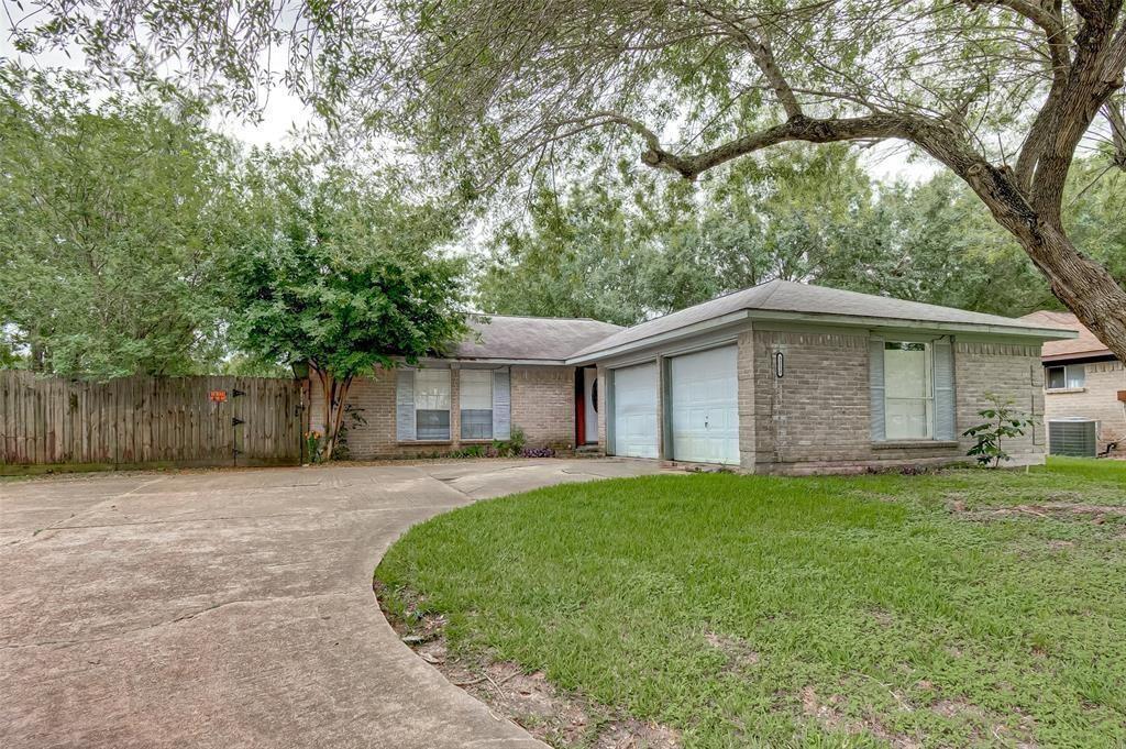 Primary Photo - 3213 Wavecrest St