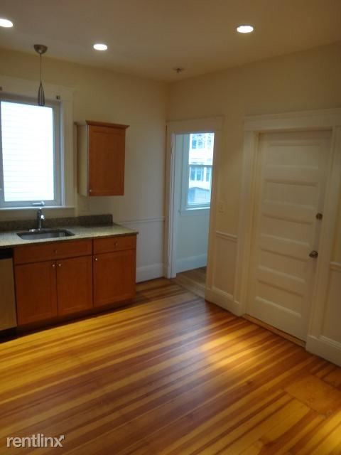 Building Photo - 14 Edison Grn