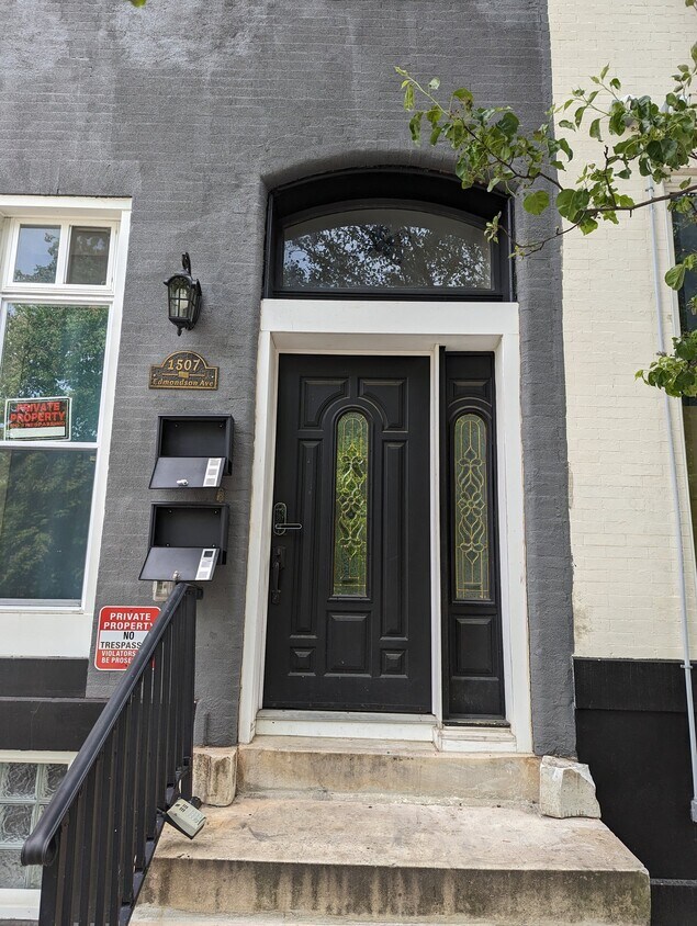Foto del edificio - 1507 Edmondson Ave