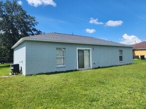 Building Photo - 553 Hummingbird Ct
