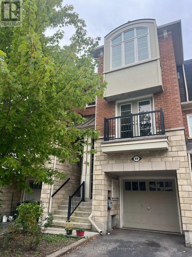 Building Photo - 49 Ferguson St