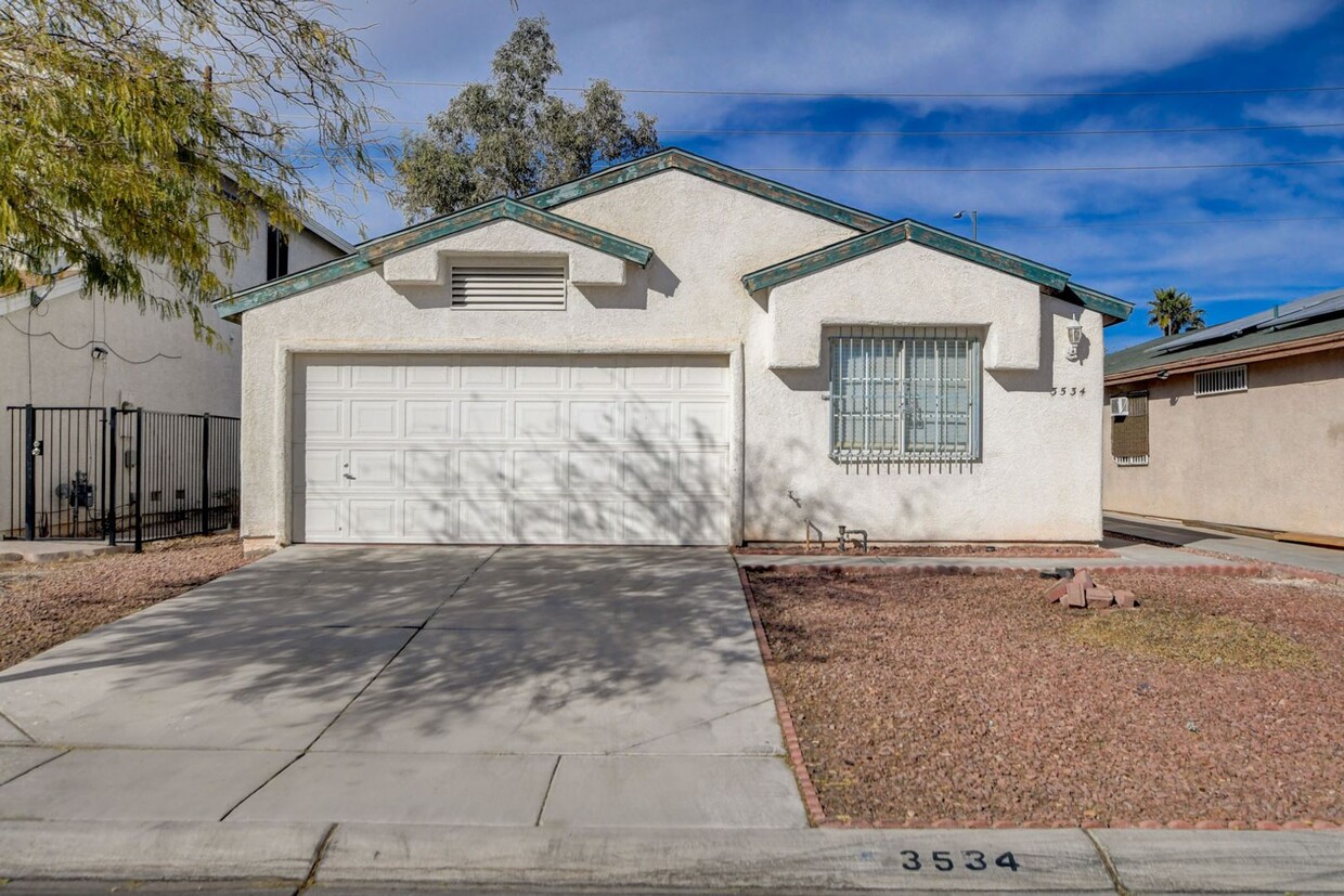 Primary Photo - Single Family Home Ready for Rent next to ...