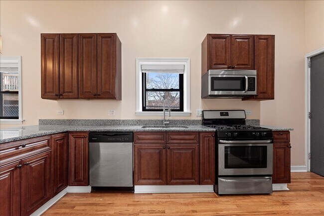 Foto del edificio - 4255 N Campbell Ave