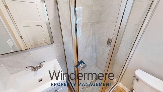 Foto del edificio - McAul212