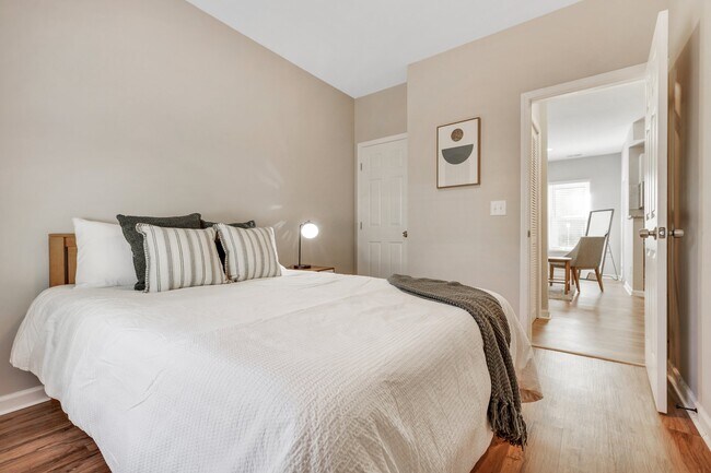 Foto del edificio - 945-947 Palmetto Ave SW