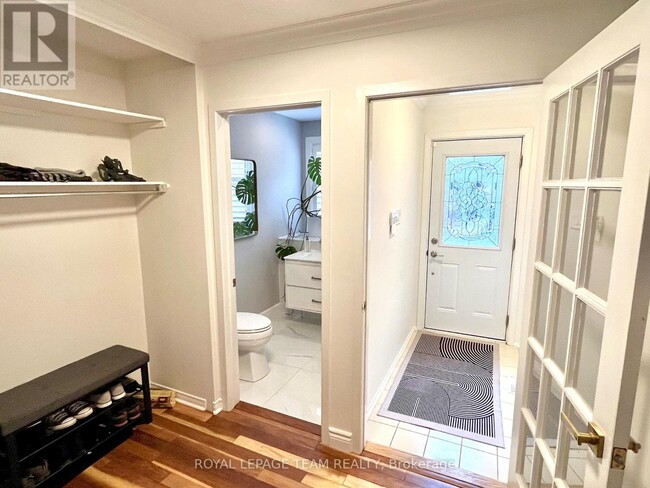 Building Photo - 710 Coronation Ave.