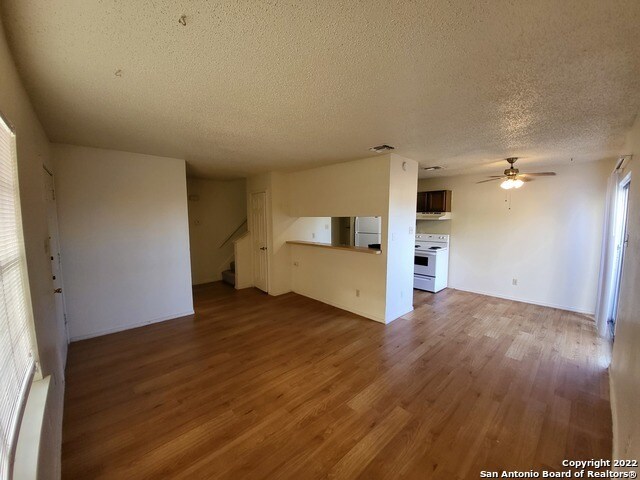 Building Photo - 11611 Capotillo St