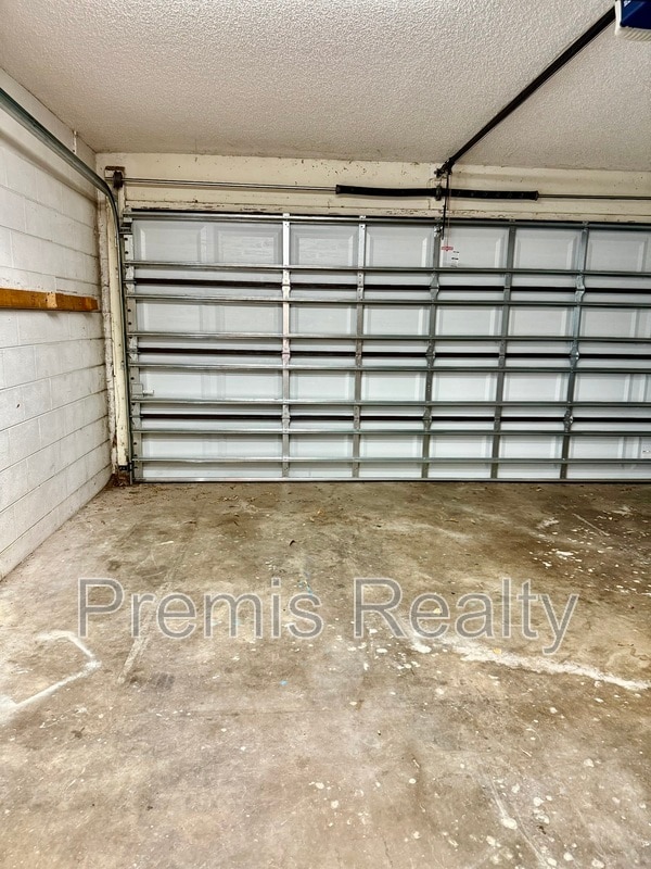 Building Photo - 2941 Bough Ave