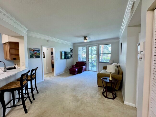Foto del edificio - 9857 Baywinds Blvd