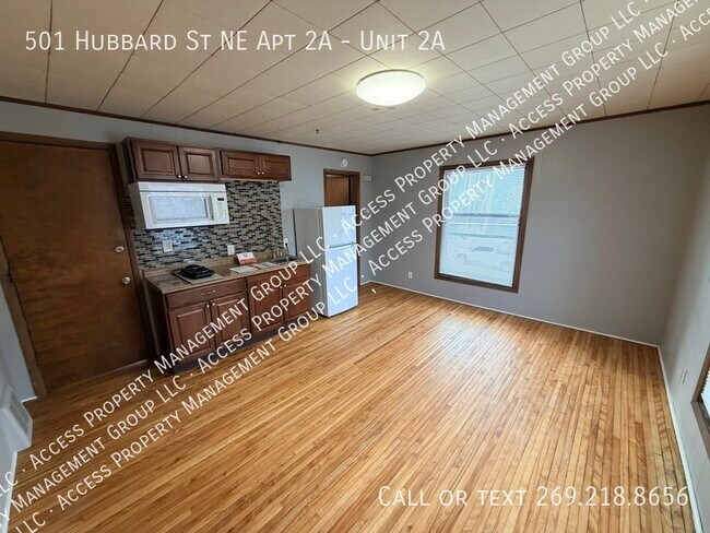 Foto del edificio - 501 Hubbard St NE