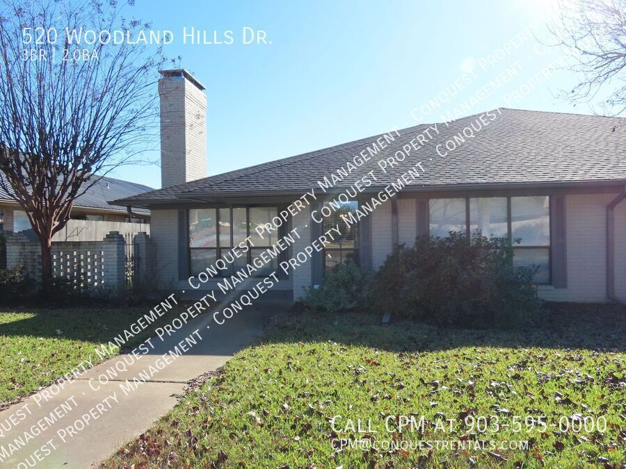 Foto principal - Spacious 3 Bedroom, 2 Bath Duplex w/Garage!