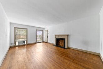 Building Photo - 1821 Oakdale St