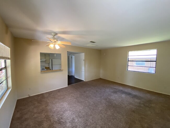 Foto del edificio - "Charming 1-Bedroom Retreat with Full Bath...