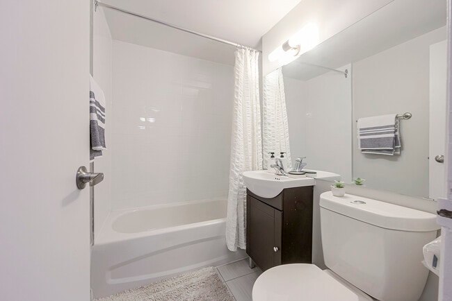 Building Photo - Lord Dufferin Apartments