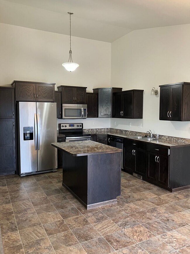 Foto del edificio - 3 Bed 3 Bath Twin Home