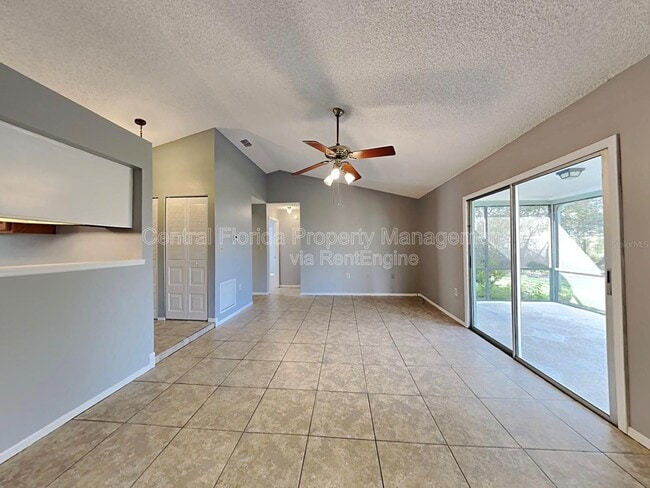 Foto del edificio - 3240 Butterfield St