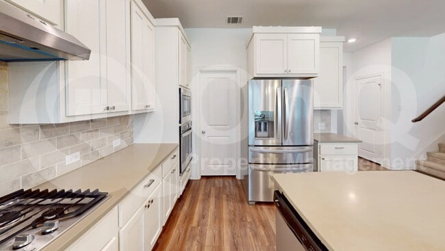 Building Photo - 1720 Pegasus Dr