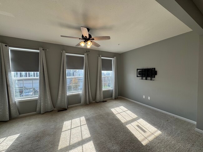 Building Photo - 2279 Flint Dr